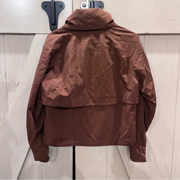 lululemon athletica Always Effortless Jacket Roasted Brown Size 6 - Picture 3 of 9